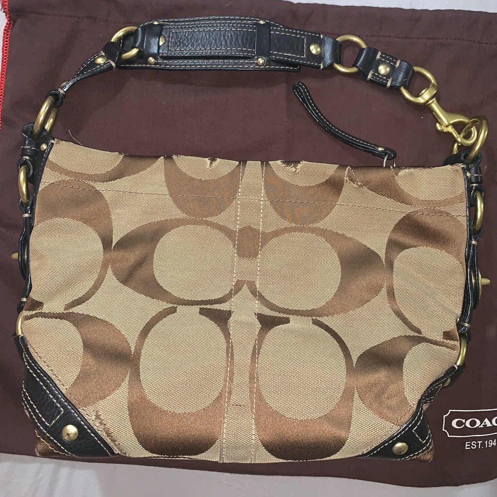 Coach Signature Shoulder Bag
